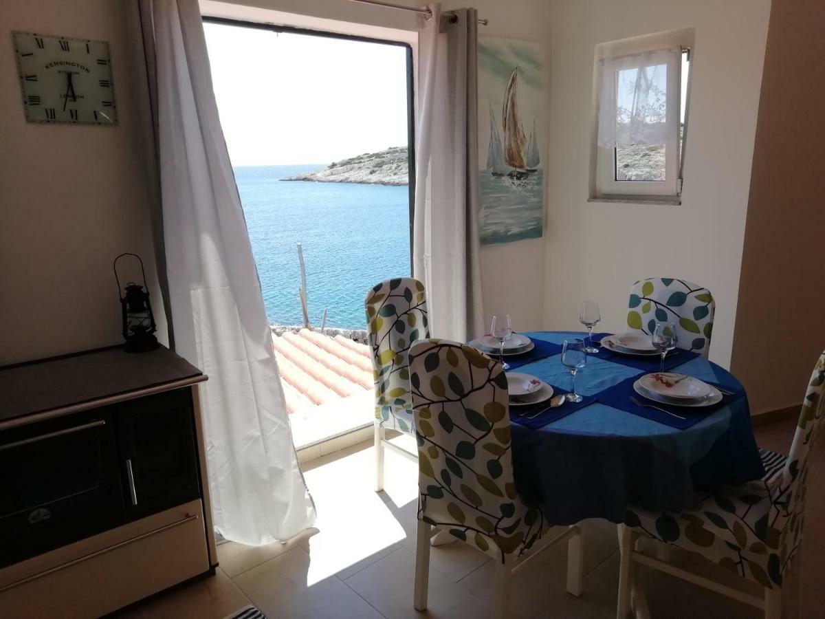Poseidon Holiday Guesthouse Žirje エクステリア 写真